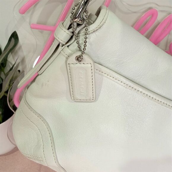 Vintage 2004 COACH Soho White Leather Shoulder Bag Women's Handbag - Picture 4 of 13